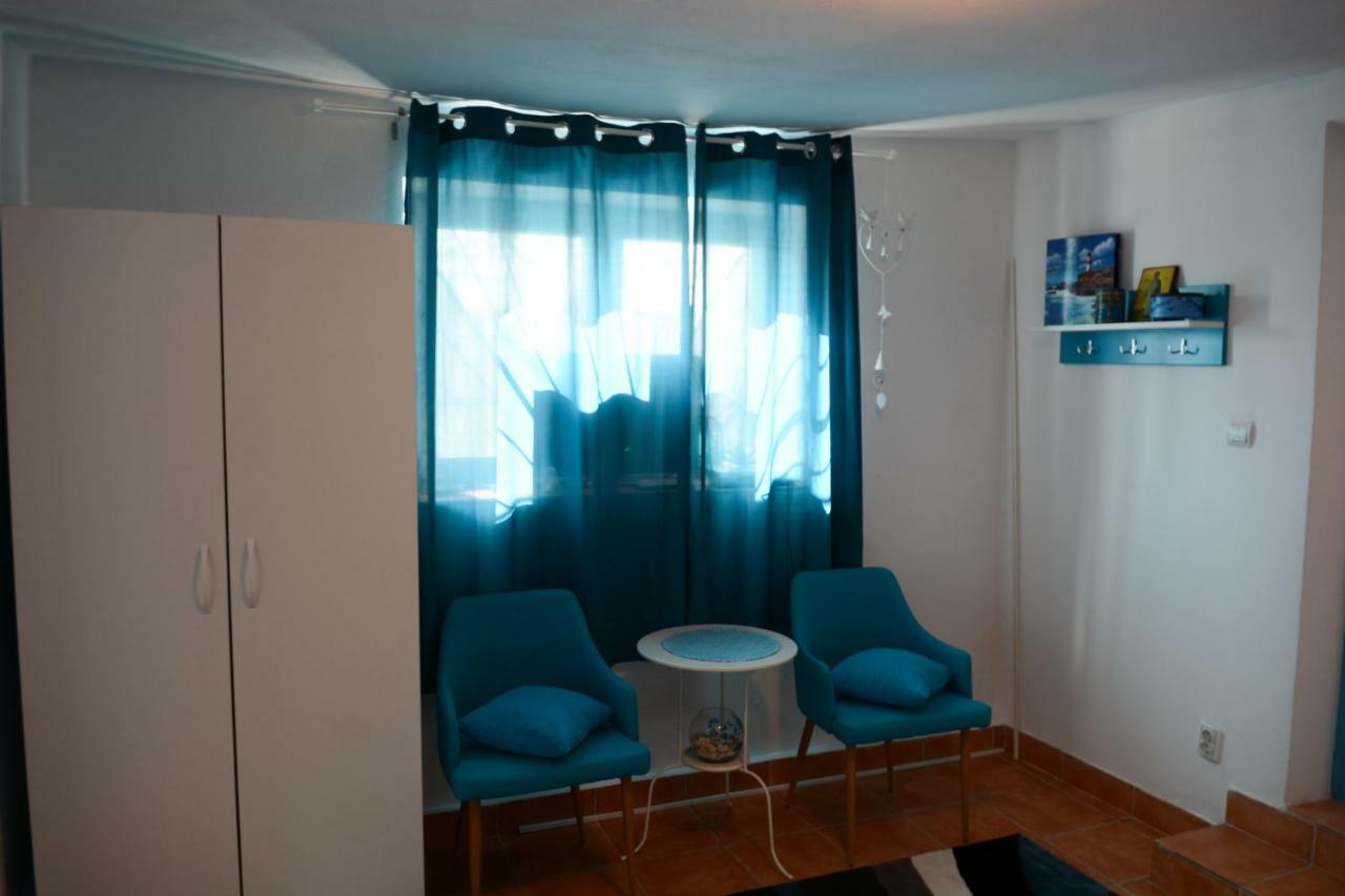 Sailors Guest House 茹里洛夫卡 外观 照片