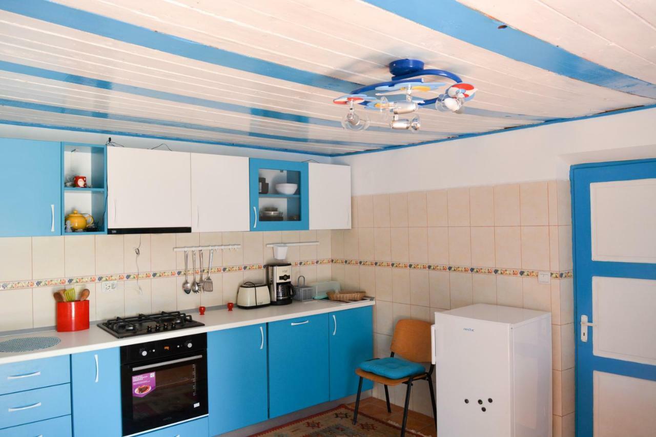 Sailors Guest House 茹里洛夫卡 外观 照片